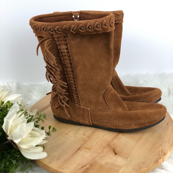 minnetonka luna fringe boot